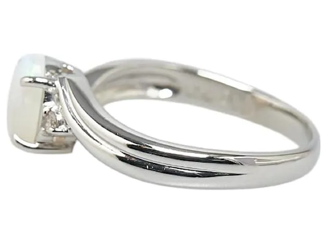 & Other Stories Anillo de platino Pt850 con ópalo de 0.5 ct y diamante de 0.04 ct, tamaño 9.5 en excelente estado Plata 