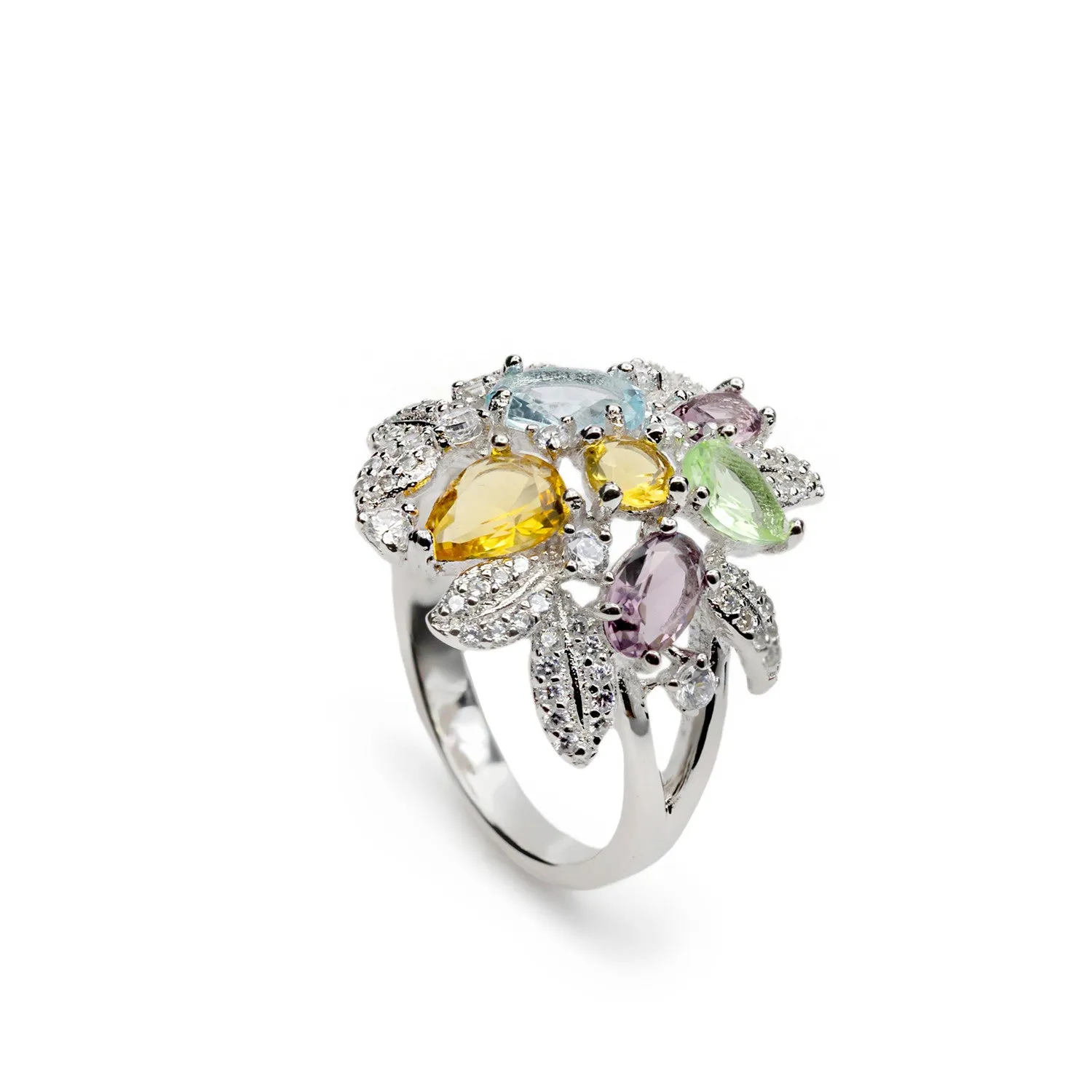 Anillo con piedras  barroco en motivos florales