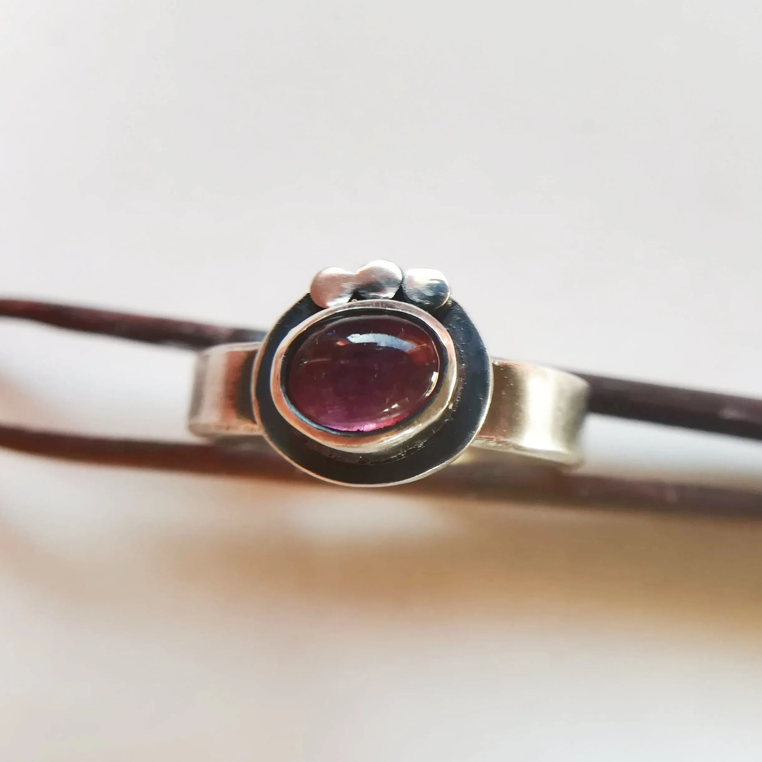 Anillo de Turmalina y  Plata de Ley | Hecho a Mano Talla 15 (7 1/2US)