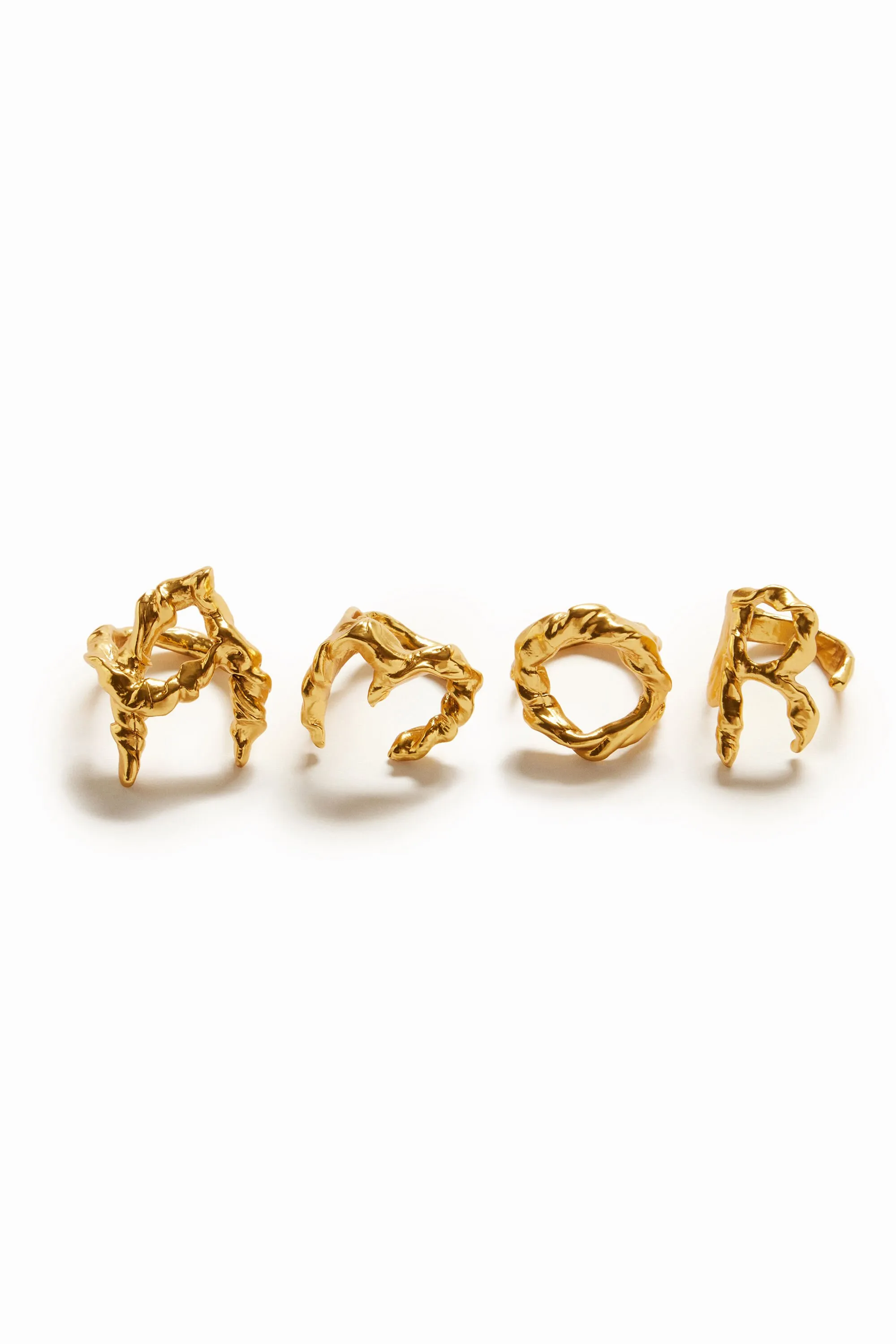 Anillo letra R baño oro Zalio