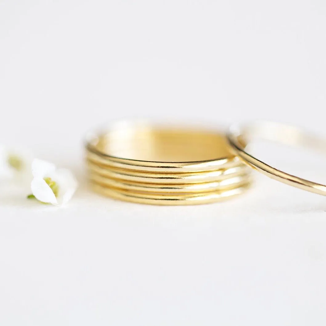 Anillo liso sencillo