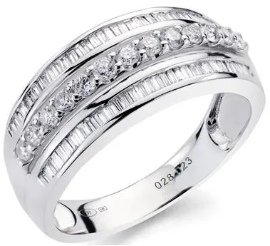 Anillo Oro Blanco y Diamante