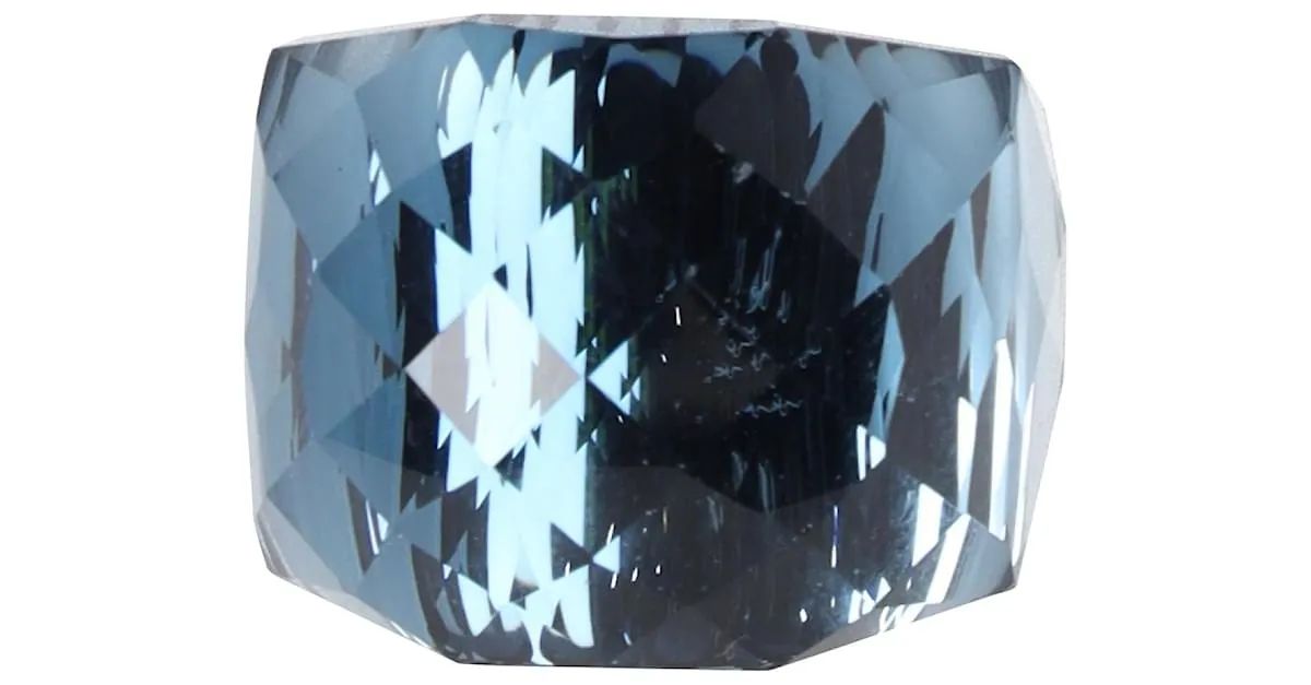 Anillo Swarovski Nirvana en cristal azul 