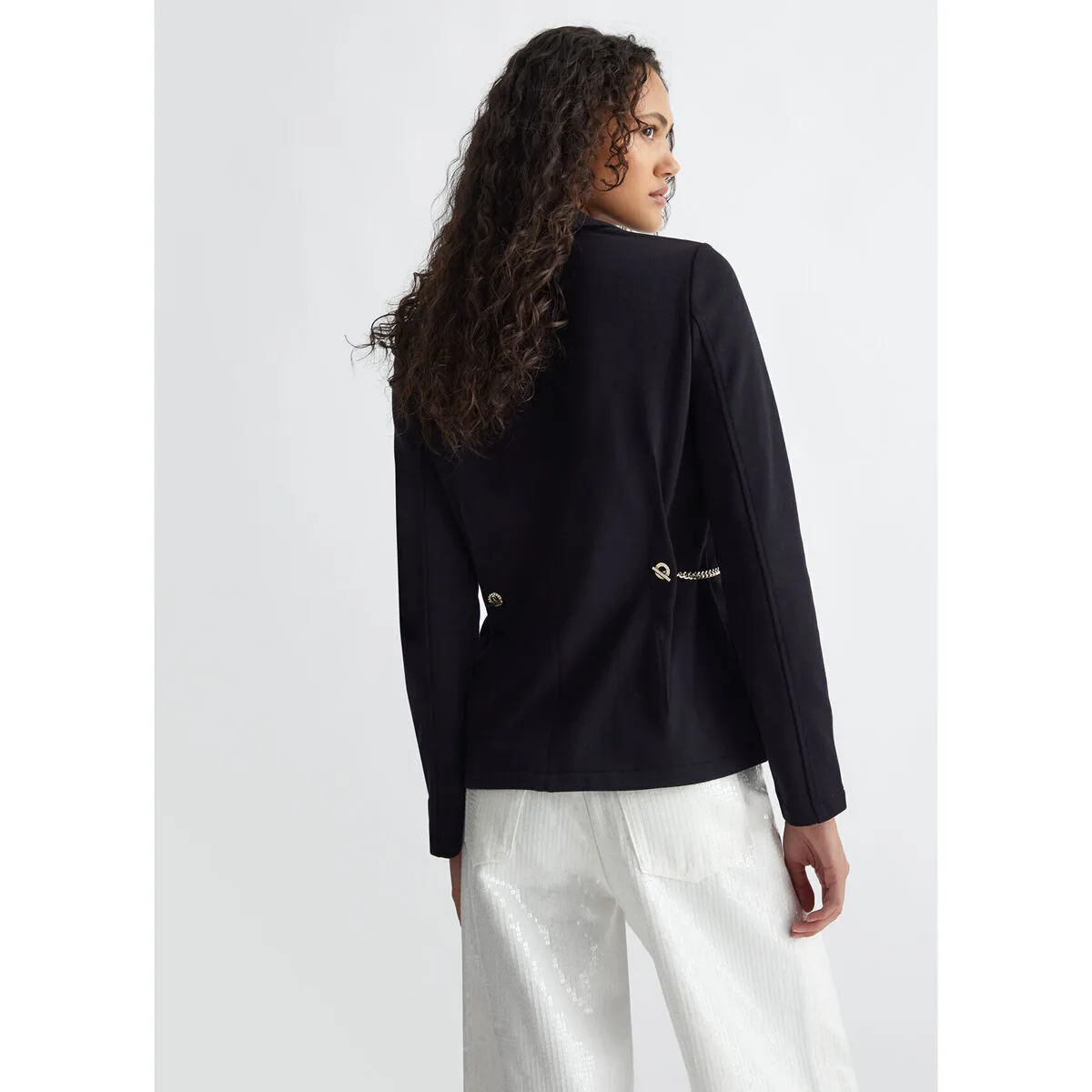 Blazer de felpa con cadenas