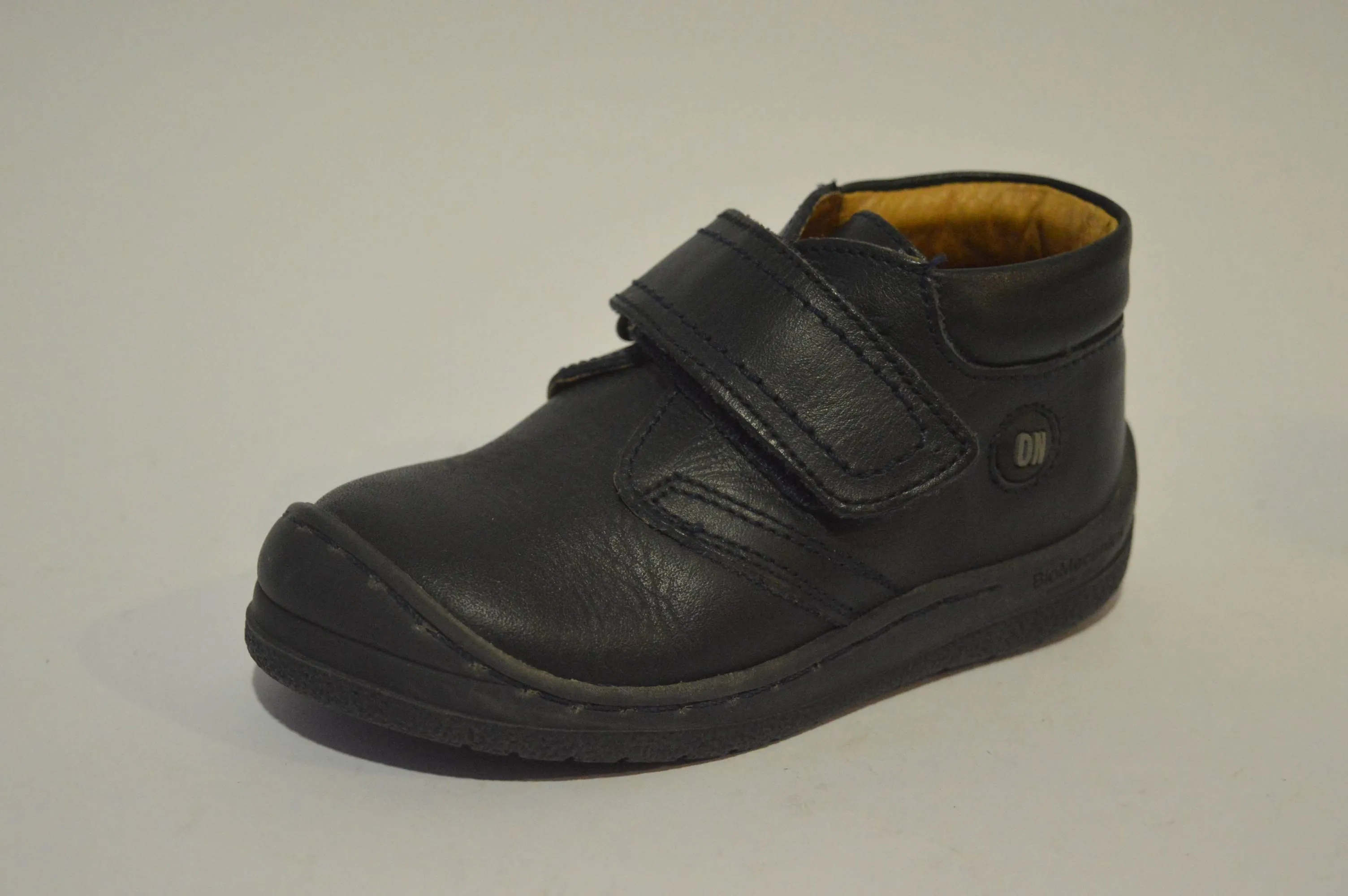 Bota Biomecanics con puntera