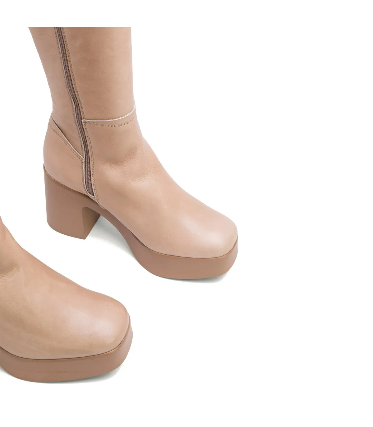 BOTAS DE TACÓN TAUPE CON CREMALLERA LEA