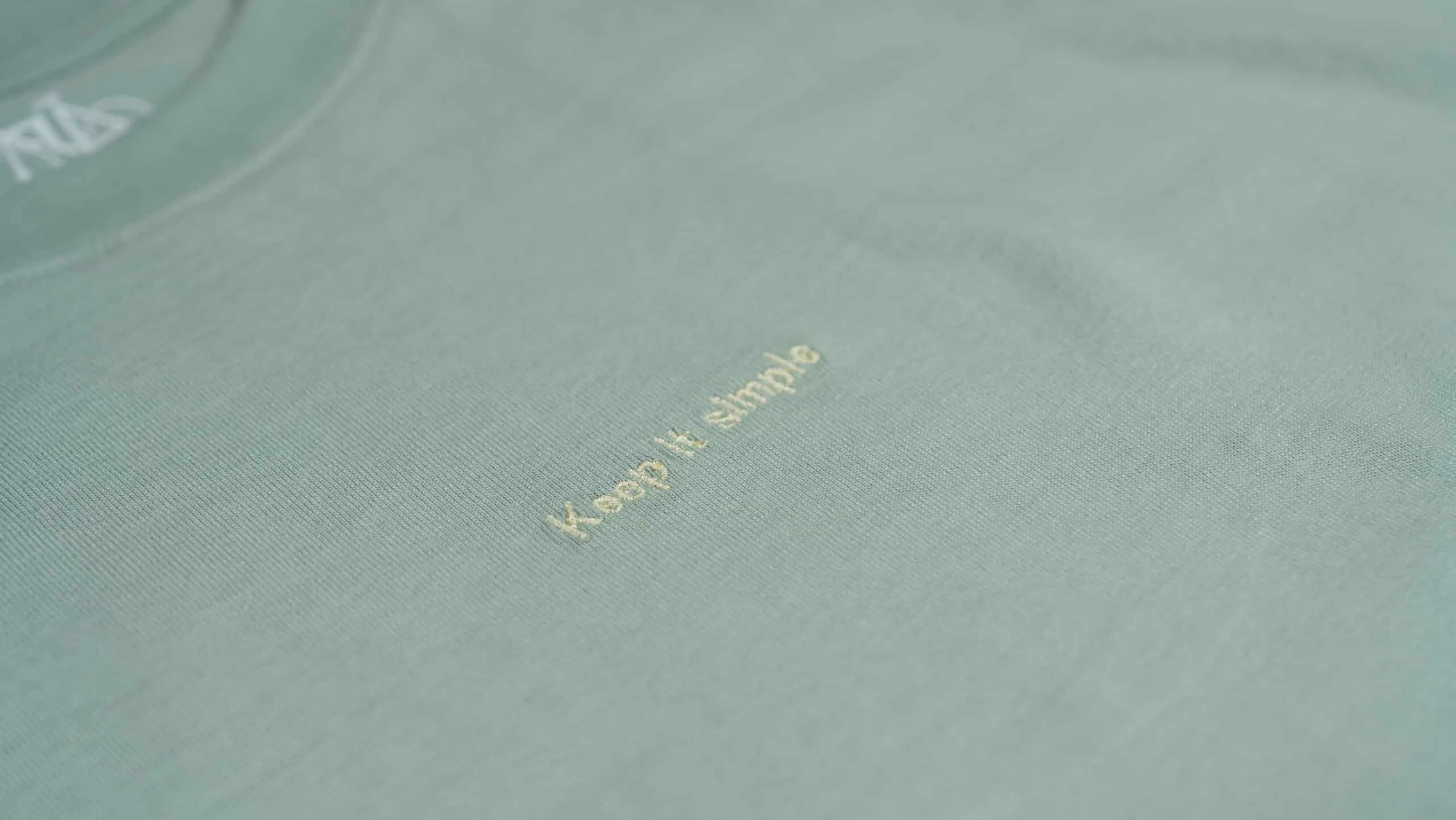 Chela Clo – Camiseta Keep it simple