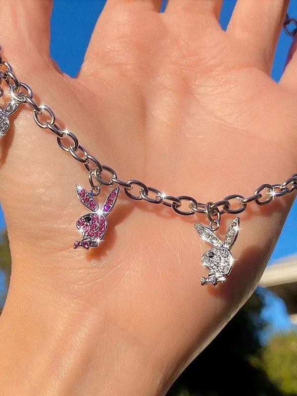 Collar con colgante de conejo de diamantes de imitación