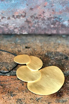 Collar Oro drops