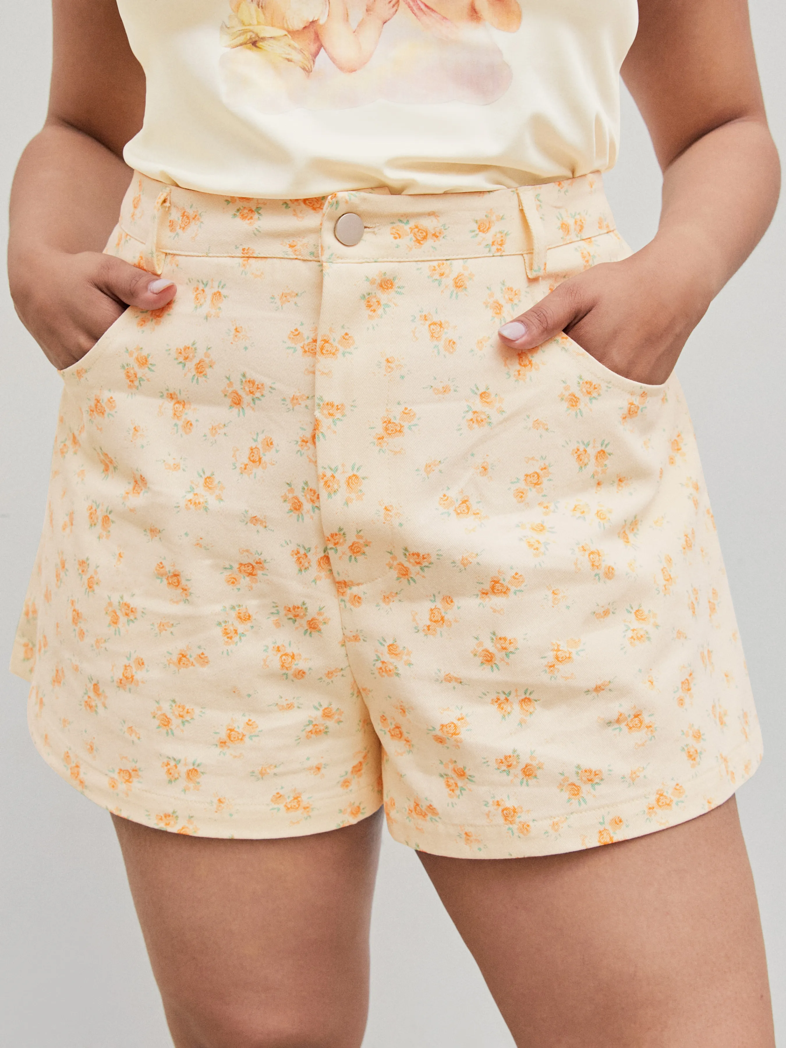 Denim Floral Pantalón Corto con Bolsillo Curvy