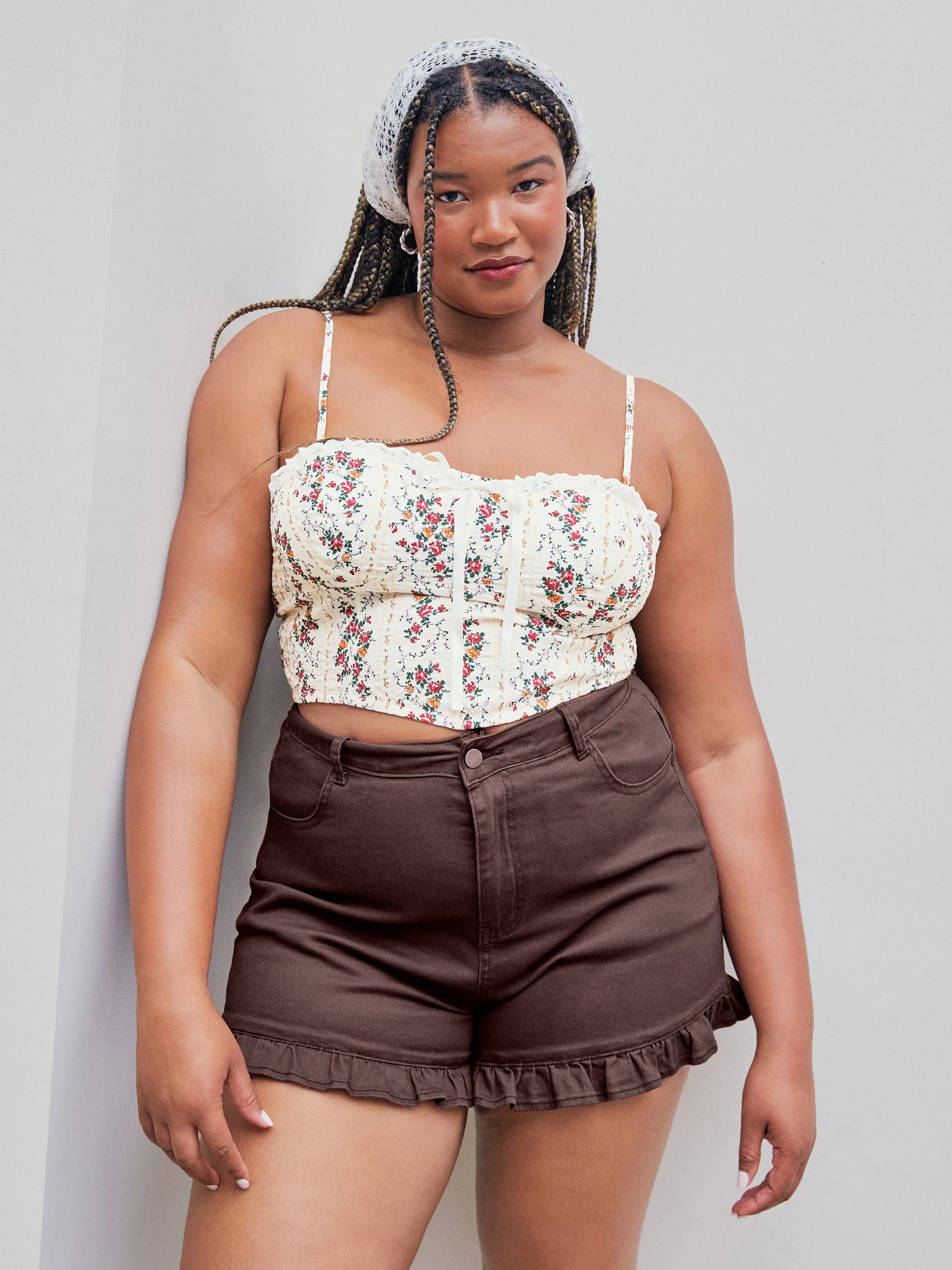 Floral Top de Tirantes con Encaje Anudado Curvy