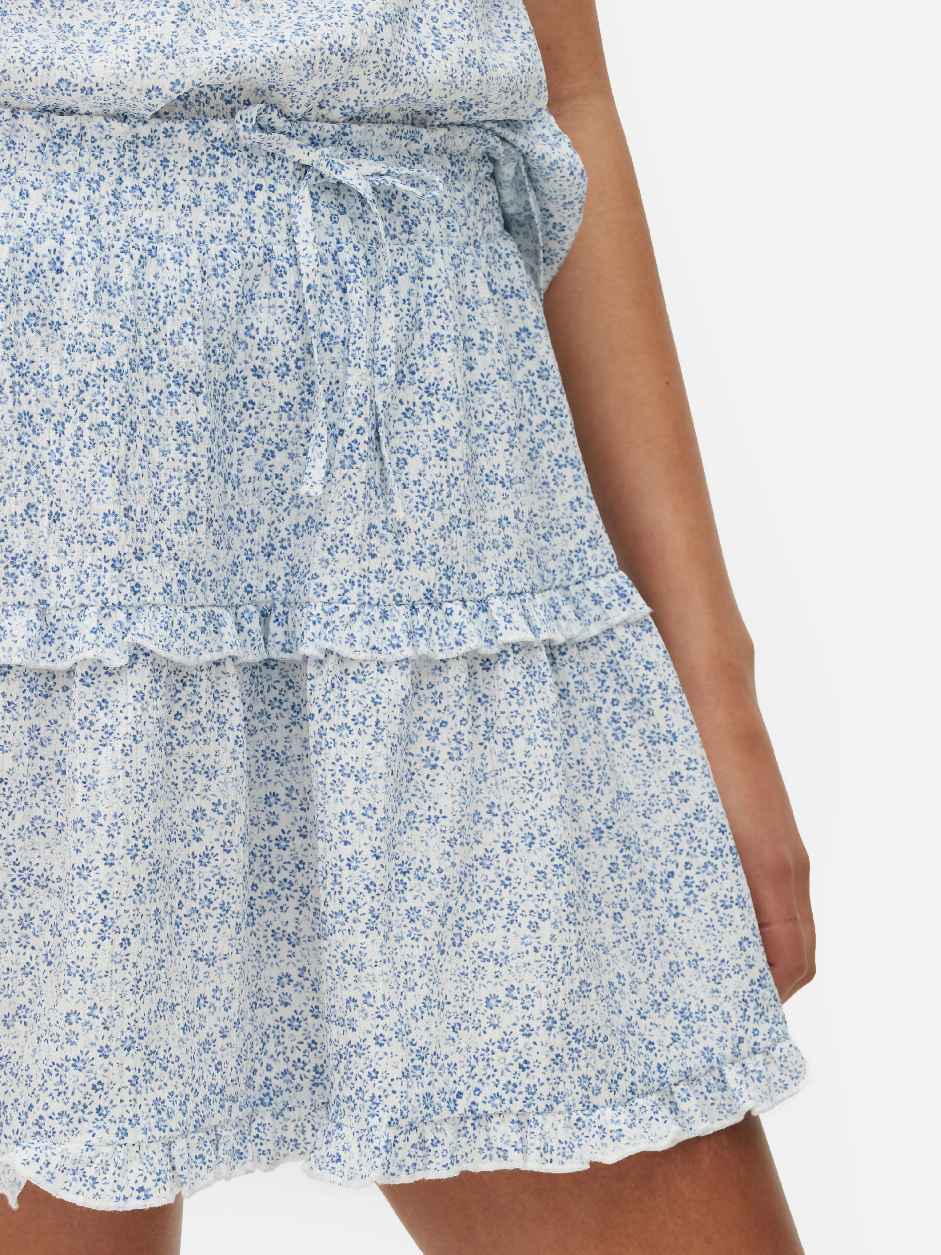 Minifalda a capas con flores
