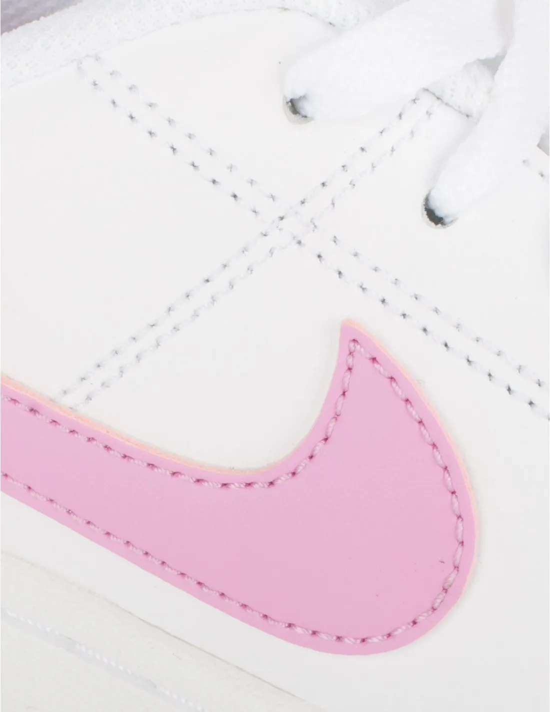 NIKE Court Royale Blancas Logo Rosa