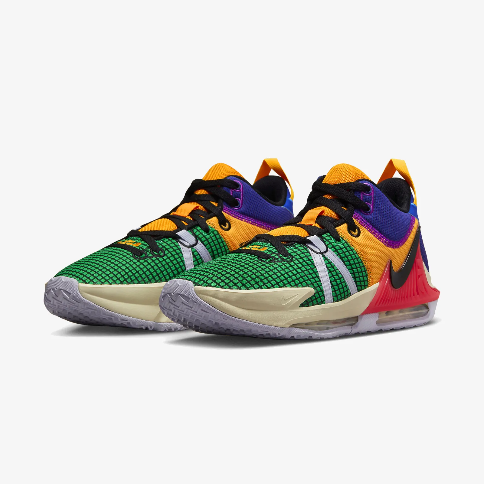 Nike LeBron Witness 7 