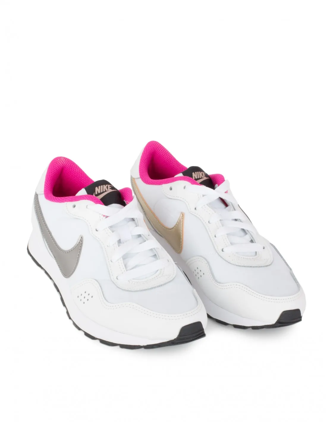 NIKE MD Valiant Blancas