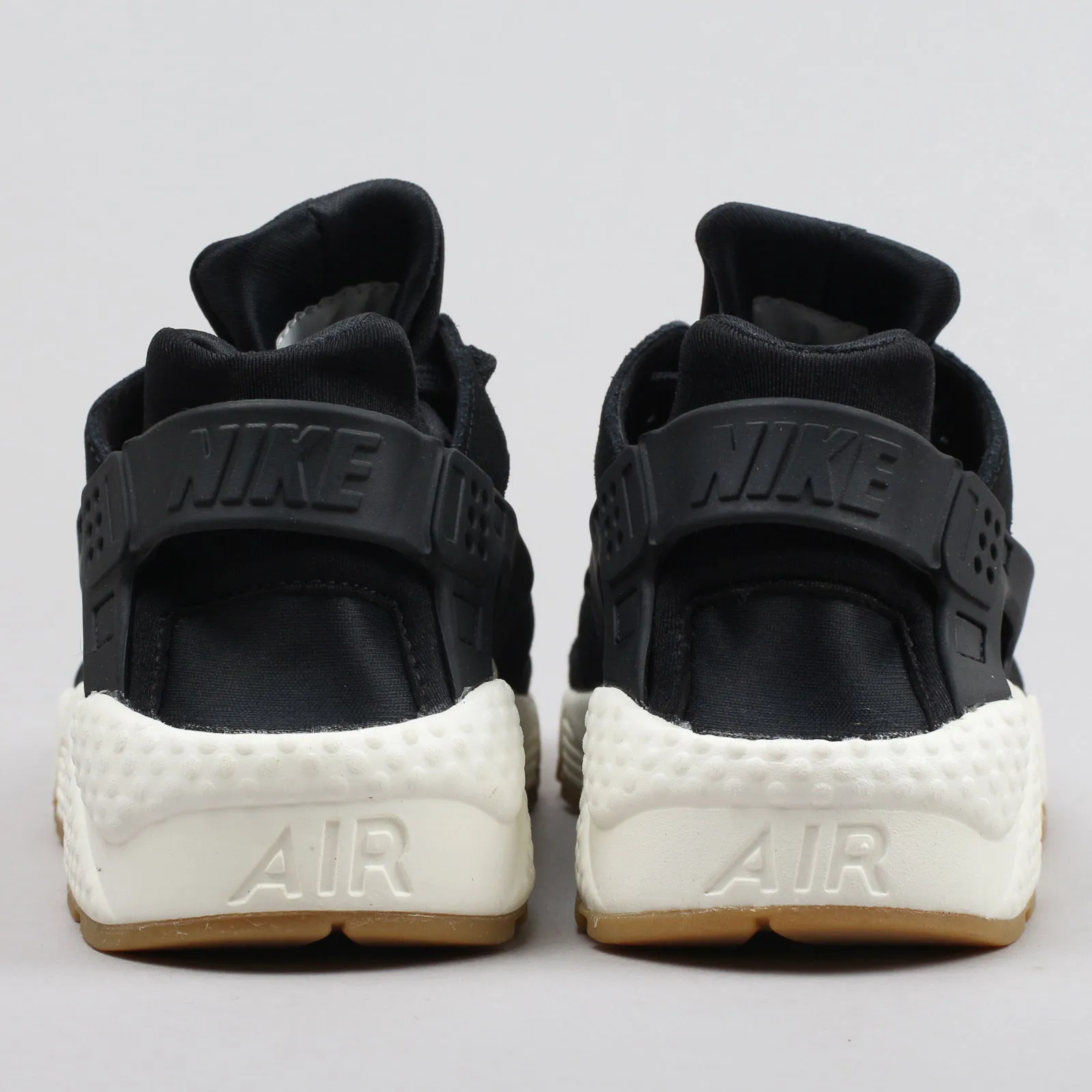 Nike WMNS Air Huarache Run SD