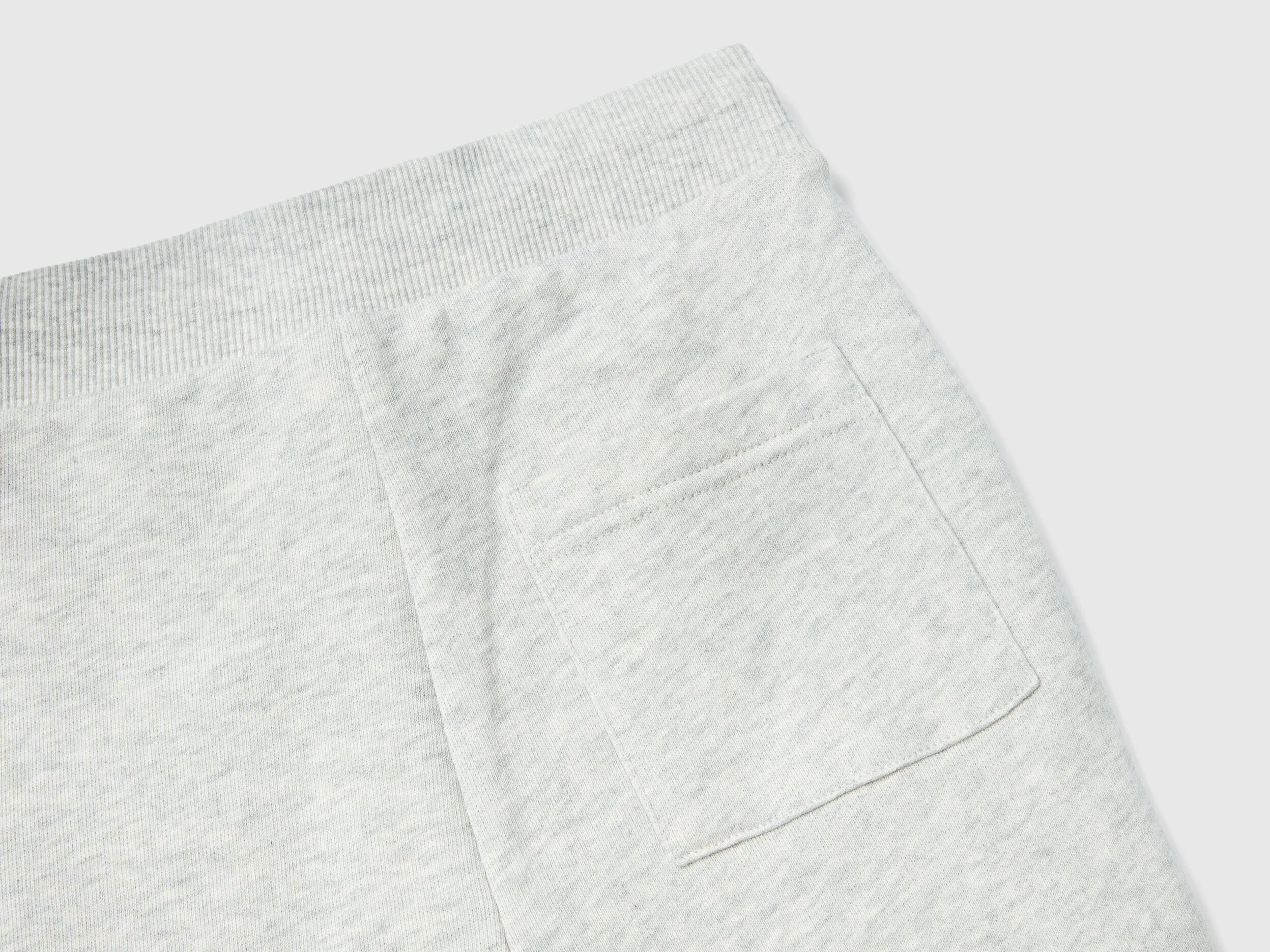 Pantalón cargo de felpa