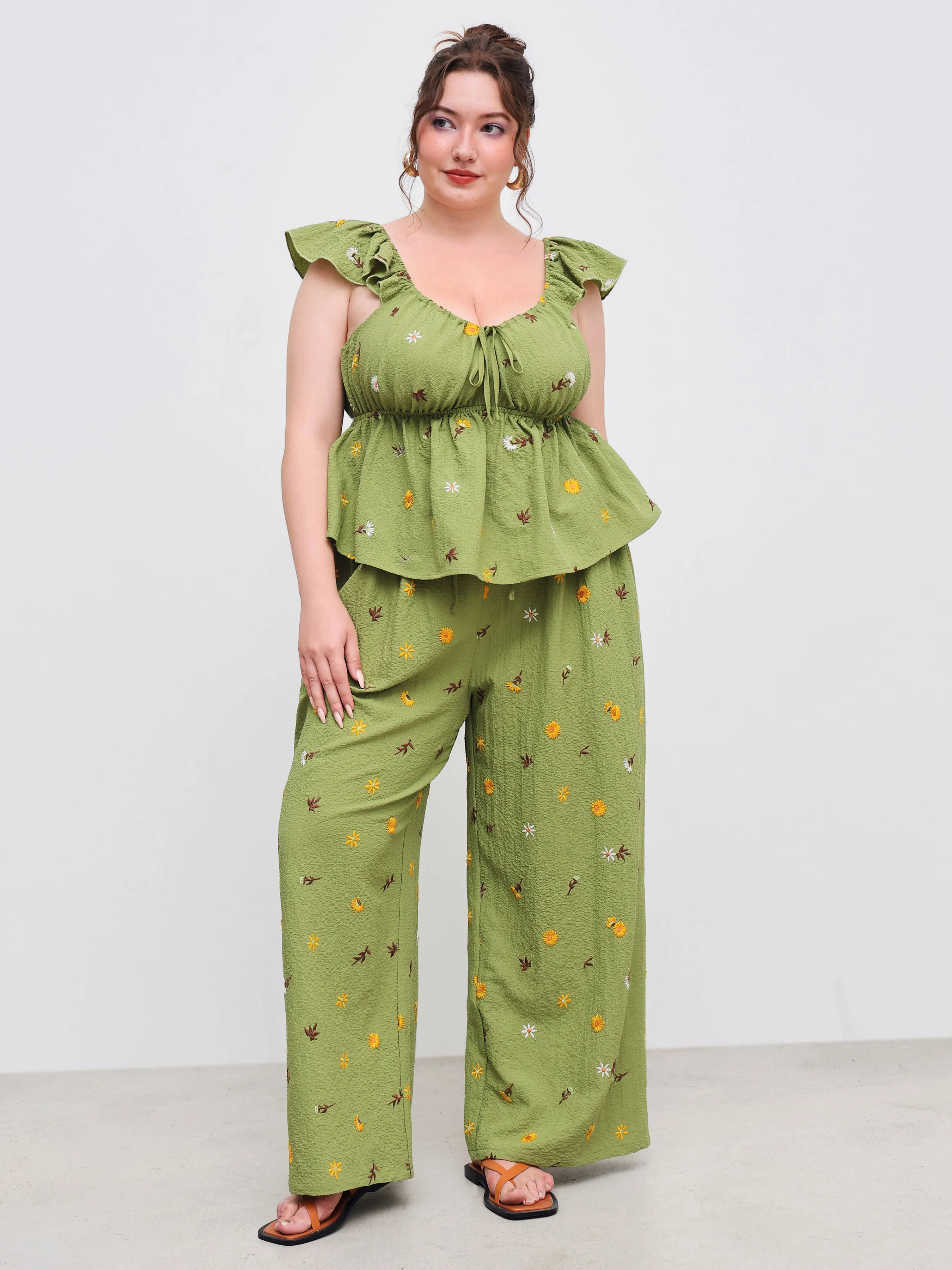 Pantalón Ancho de Cintura Elástica con Bordado Floral y Bolsillos Curvy