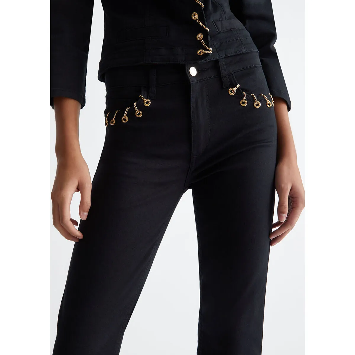 Pantalón tobillero Bottom Up con cadenas