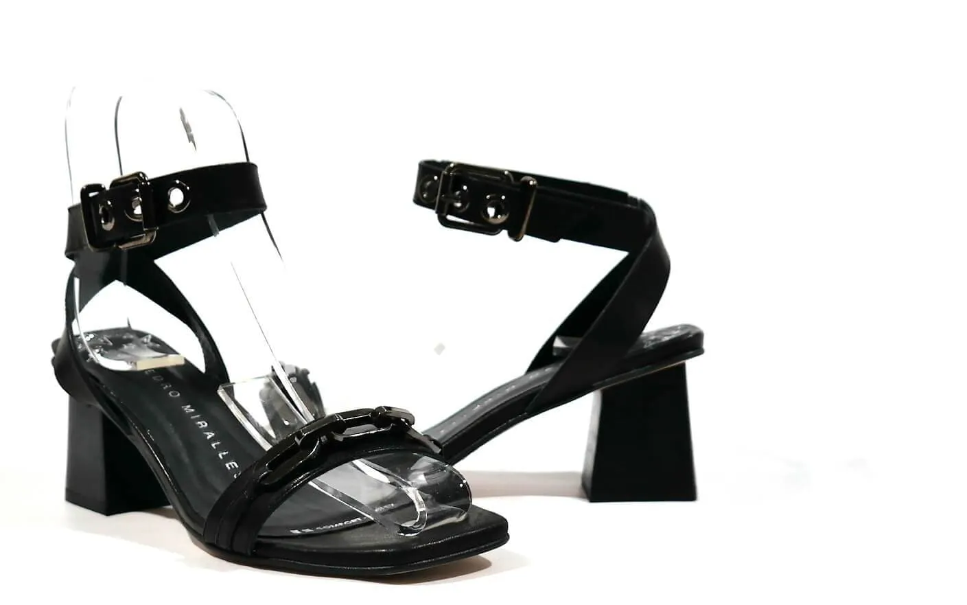 Sandalias Lille con adorno de cadena y pulsera al tobillo