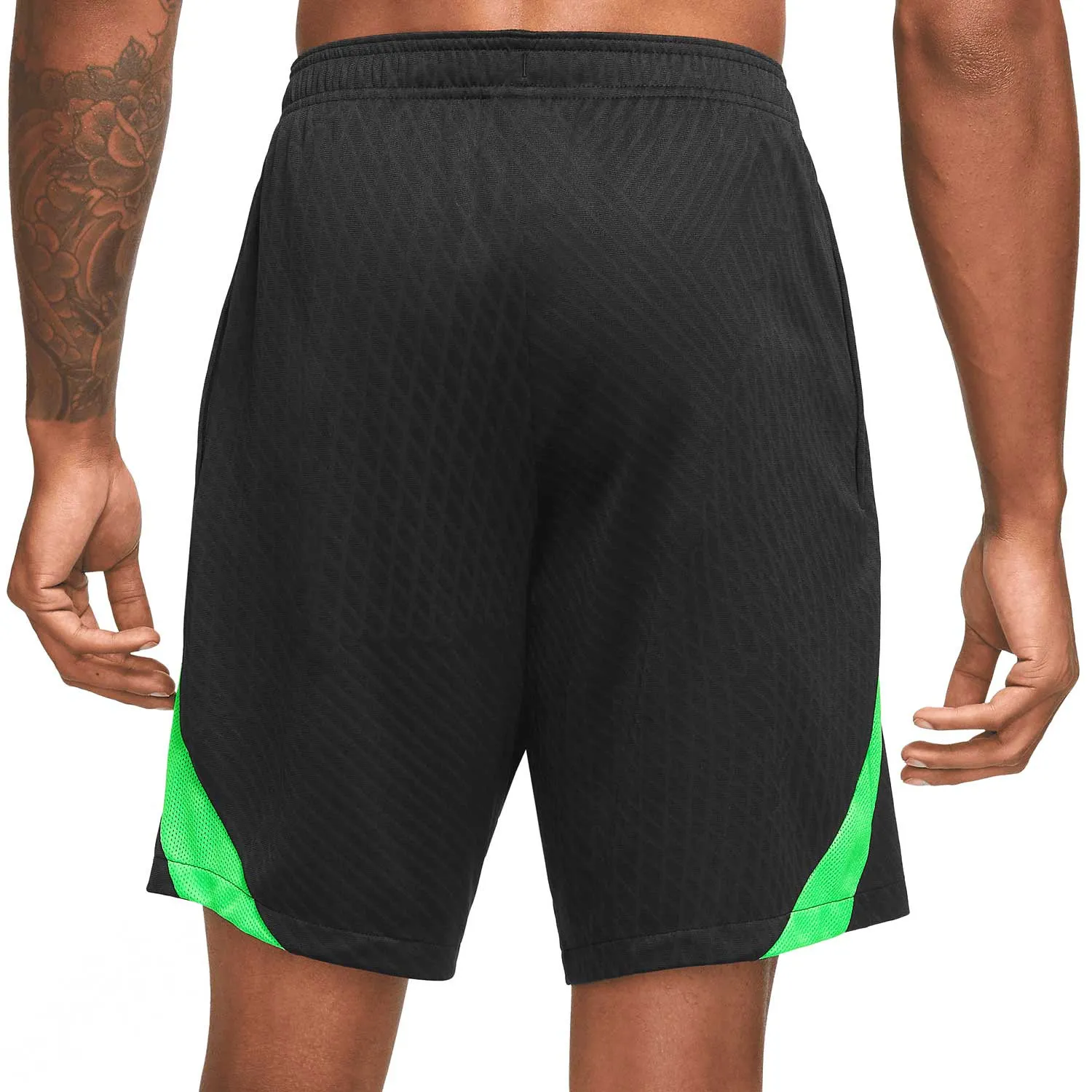 SHORT NIKE LIVERPOOL ENTRENAMIENTO DRIFIT STRIKE