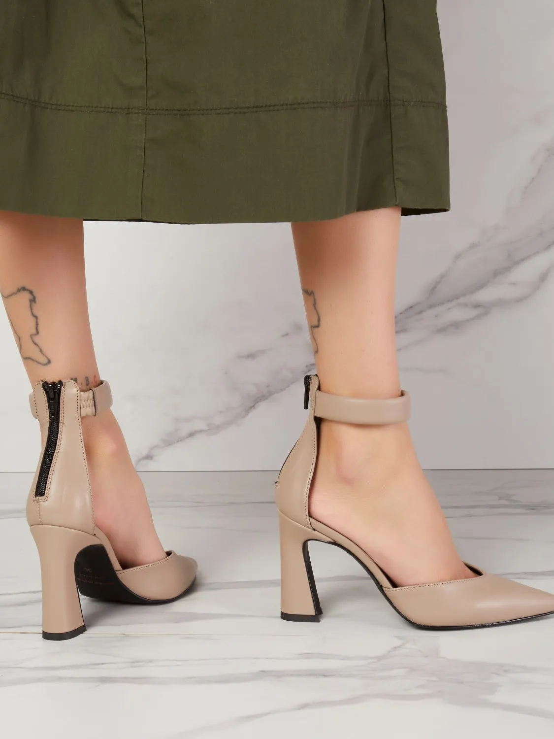 STILETTOS CON PULSERA