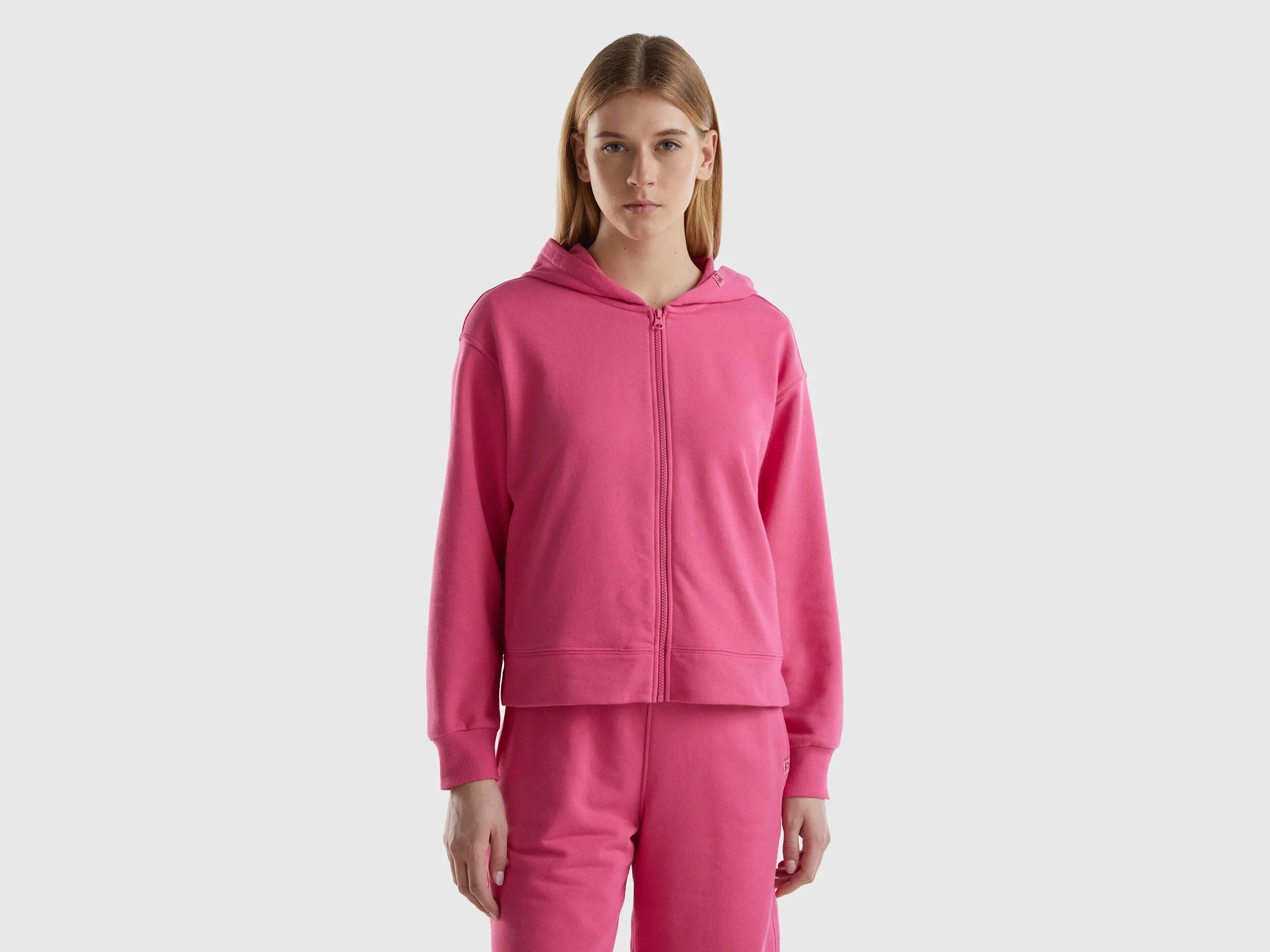 Sudadera con capucha y cremallera