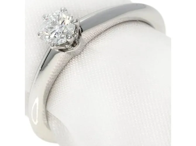 Tiffany & Co Anillo de diamante solitario de platino Tiffany 