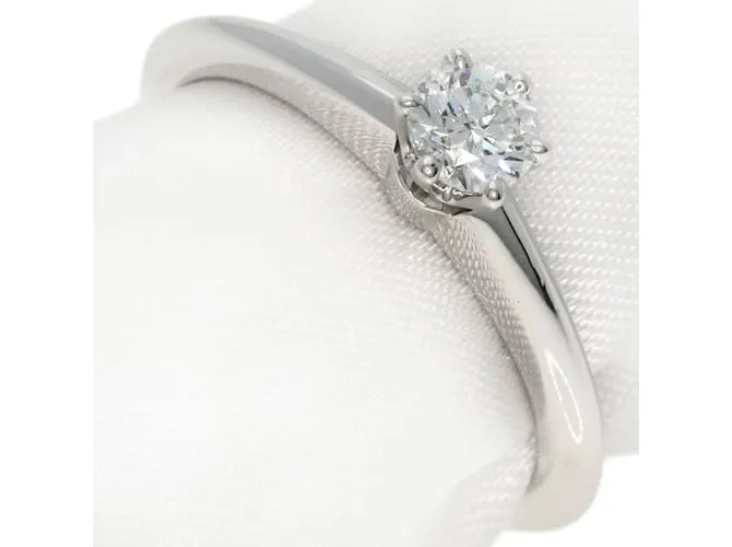 Tiffany & Co Anillo de diamante solitario de platino Tiffany 