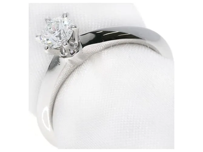 Tiffany & Co Anillo de diamante Tiffany Solitaire con borde afilado 