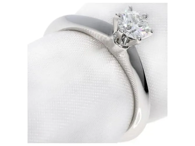 Tiffany & Co Anillo de diamante Tiffany Solitaire con borde afilado 