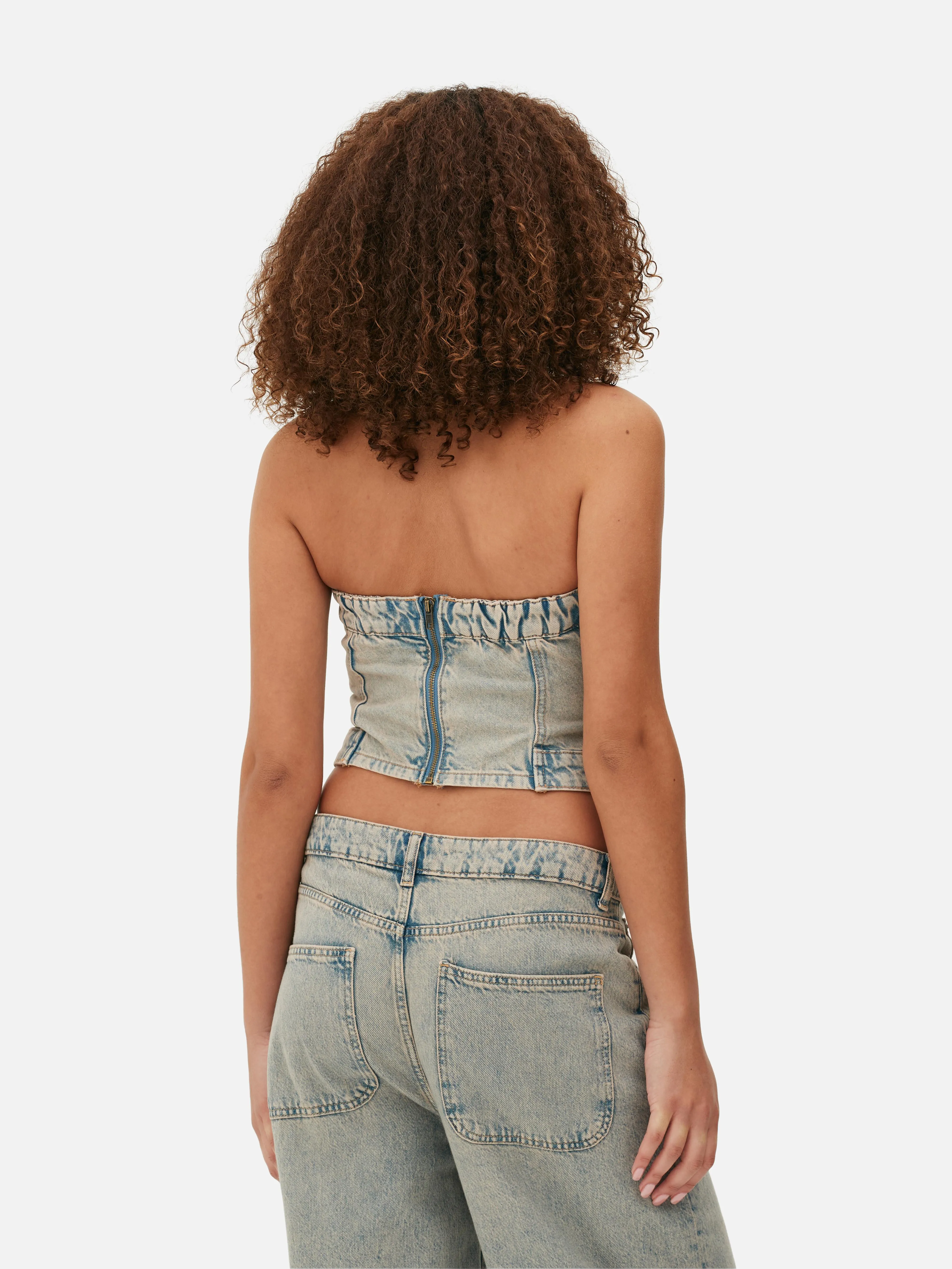 Top vaquero bandeau con detalle de hebilla